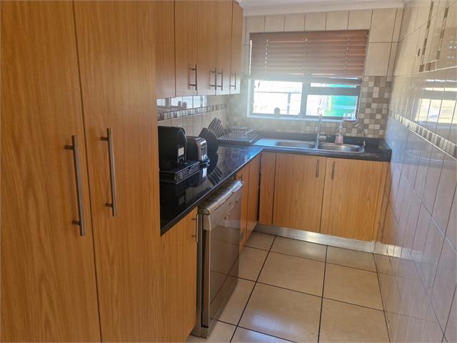 4 Bedroom Property for Sale in Braelyn Eastern Cape